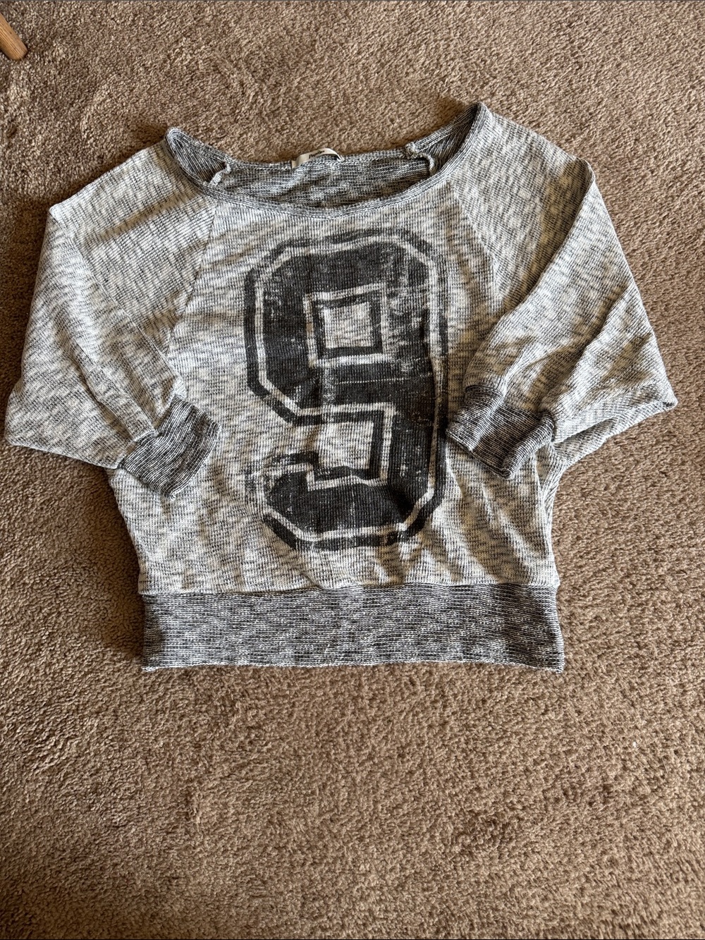 Juniors Grey Number 9 lightweight 3/4  Sleeve Sweater